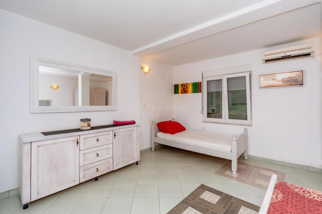 Apartmani Lira Sutomore Kültér fotó