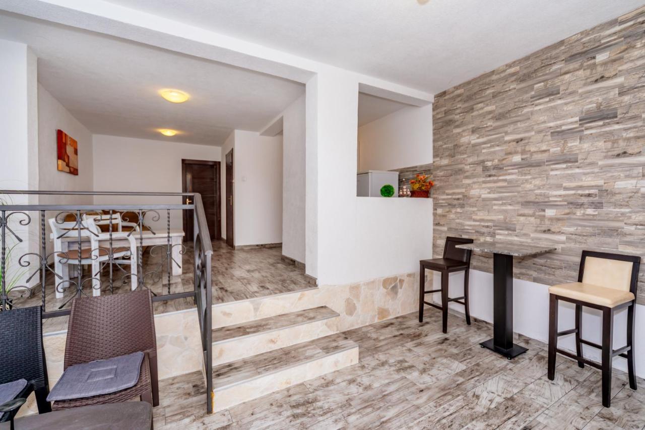 Apartmani Lira Sutomore Kültér fotó