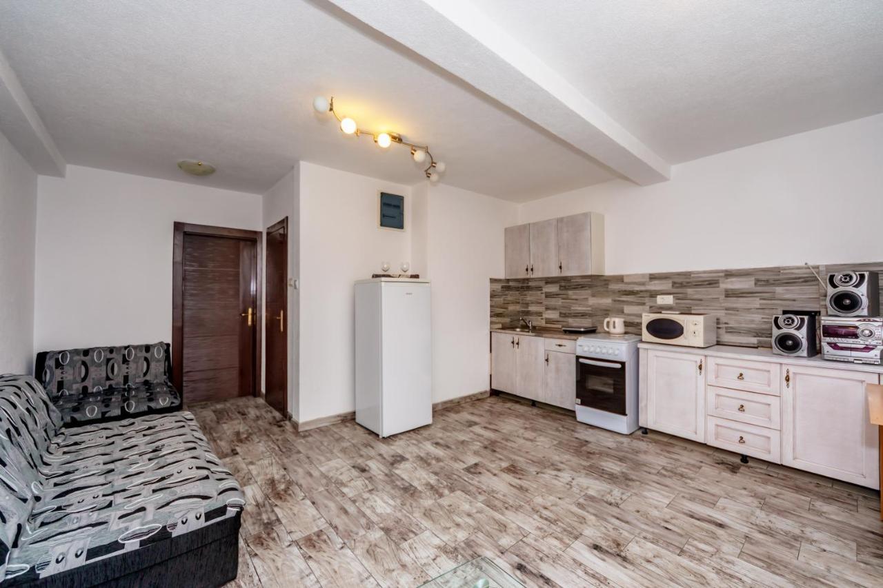 Apartmani Lira Sutomore Kültér fotó