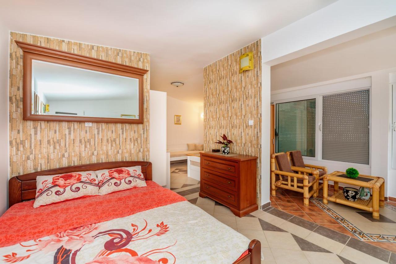 Apartmani Lira Sutomore Kültér fotó