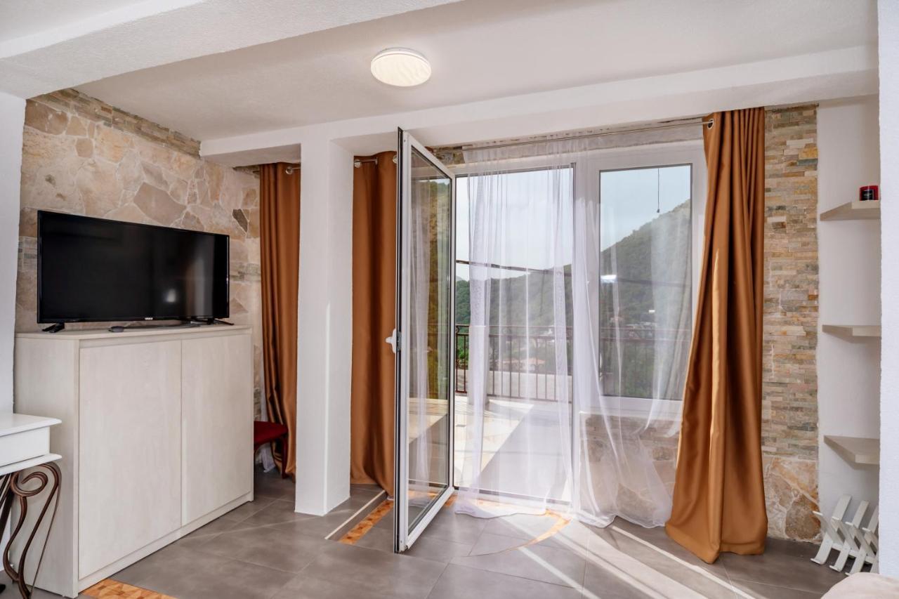 Apartmani Lira Sutomore Kültér fotó
