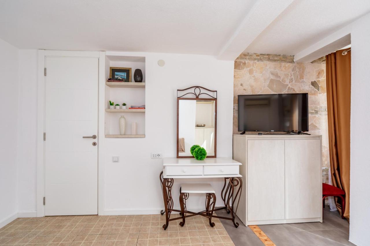 Apartmani Lira Sutomore Kültér fotó