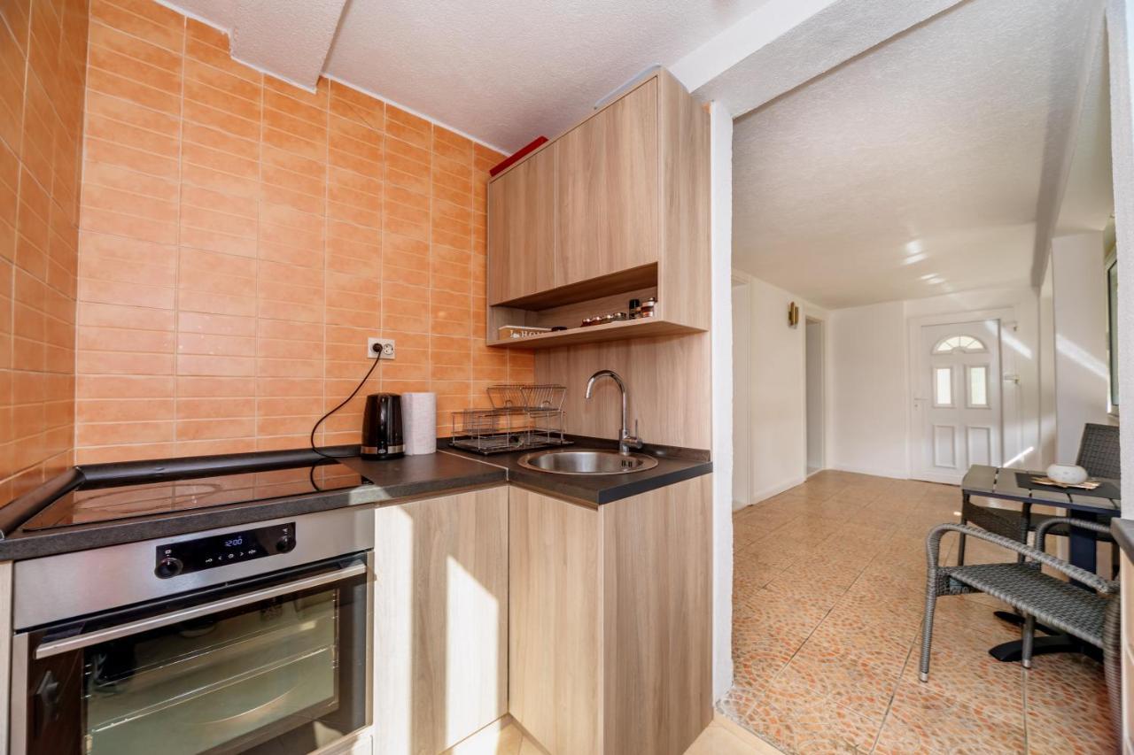 Apartmani Lira Sutomore Kültér fotó