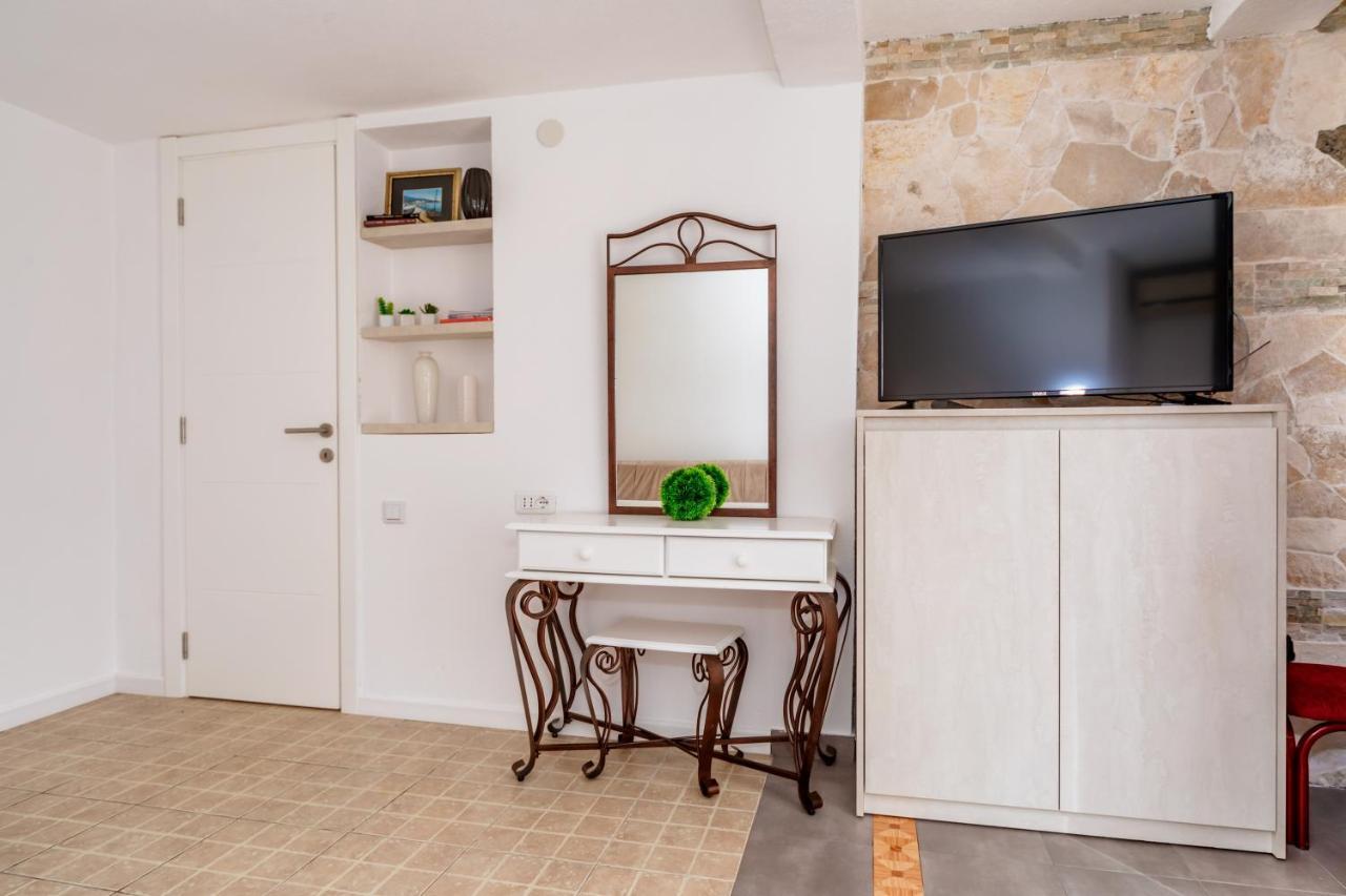 Apartmani Lira Sutomore Kültér fotó
