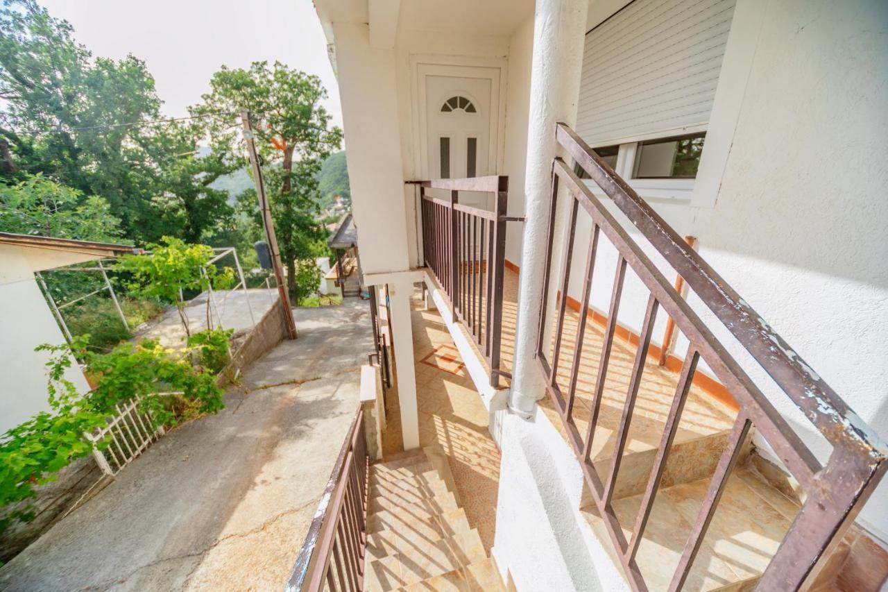 Apartmani Lira Sutomore Kültér fotó