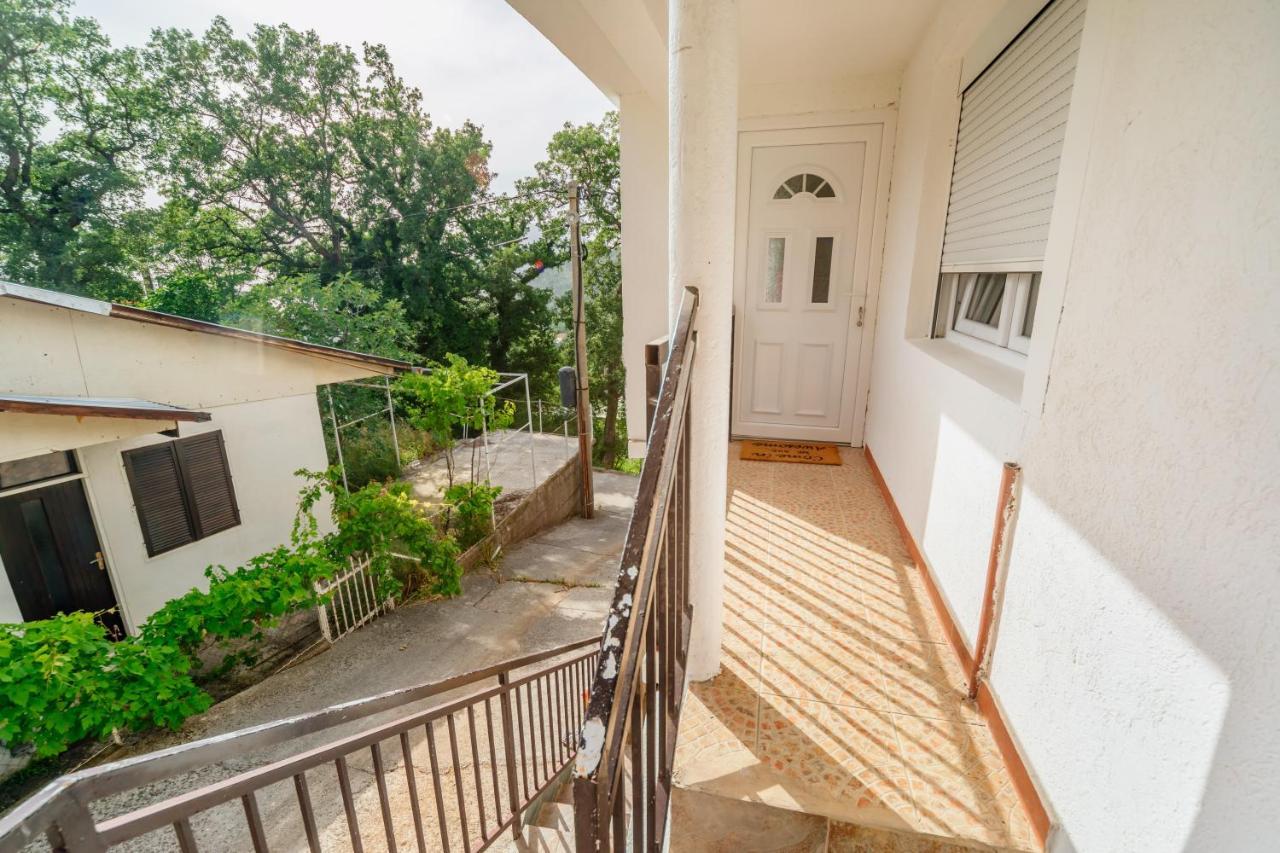 Apartmani Lira Sutomore Kültér fotó